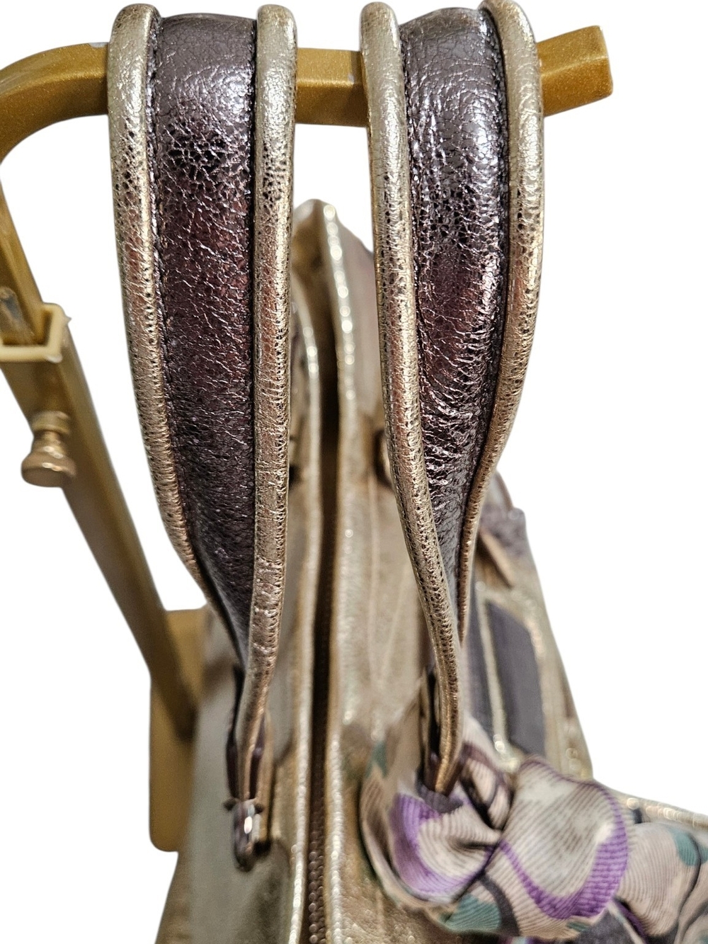 Coach Poppy "STAR" Spotlight Metallic Shoulder Bag w/matching Wristlet & Scarf - Picture 6 of 16